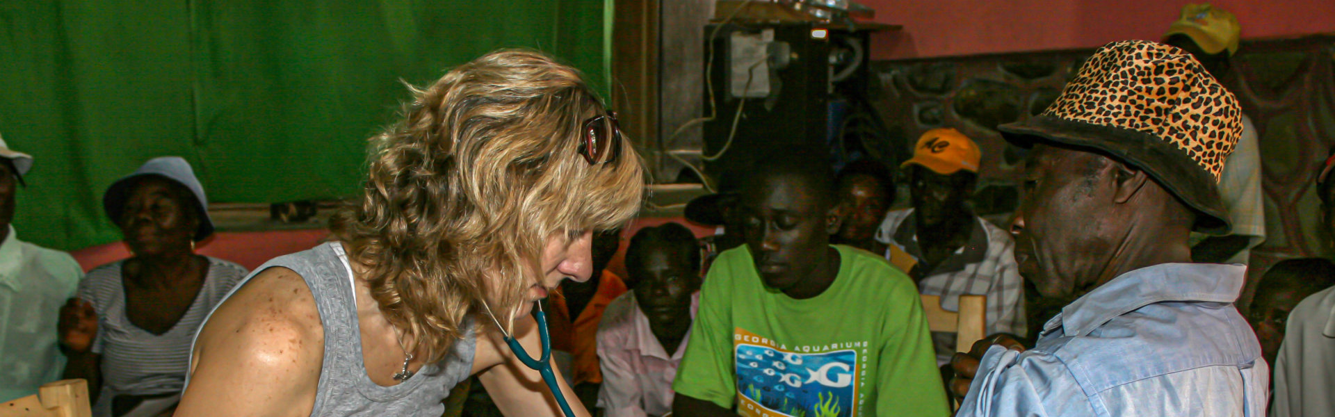 nurse participate in medical mission